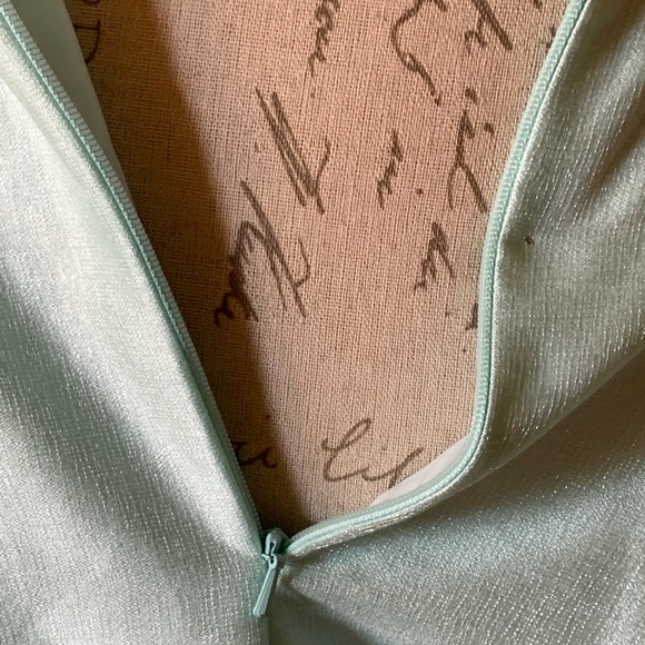 Cecilia Couture satin evening gown - Picture 10 of 13